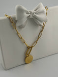 Load image into Gallery viewer, Round Engraved Paperclip Necklace