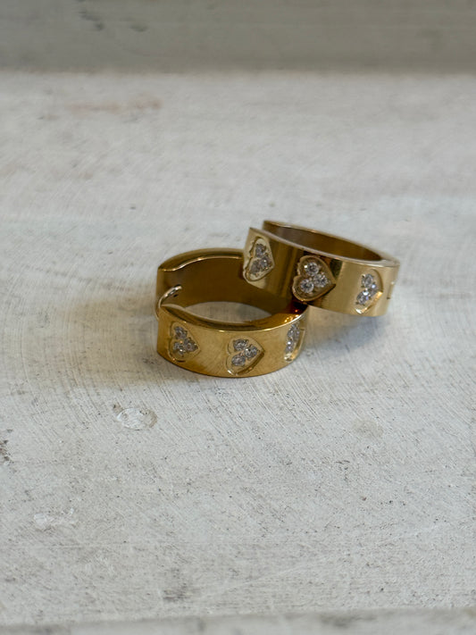 Corazoncito Hoop Earrings