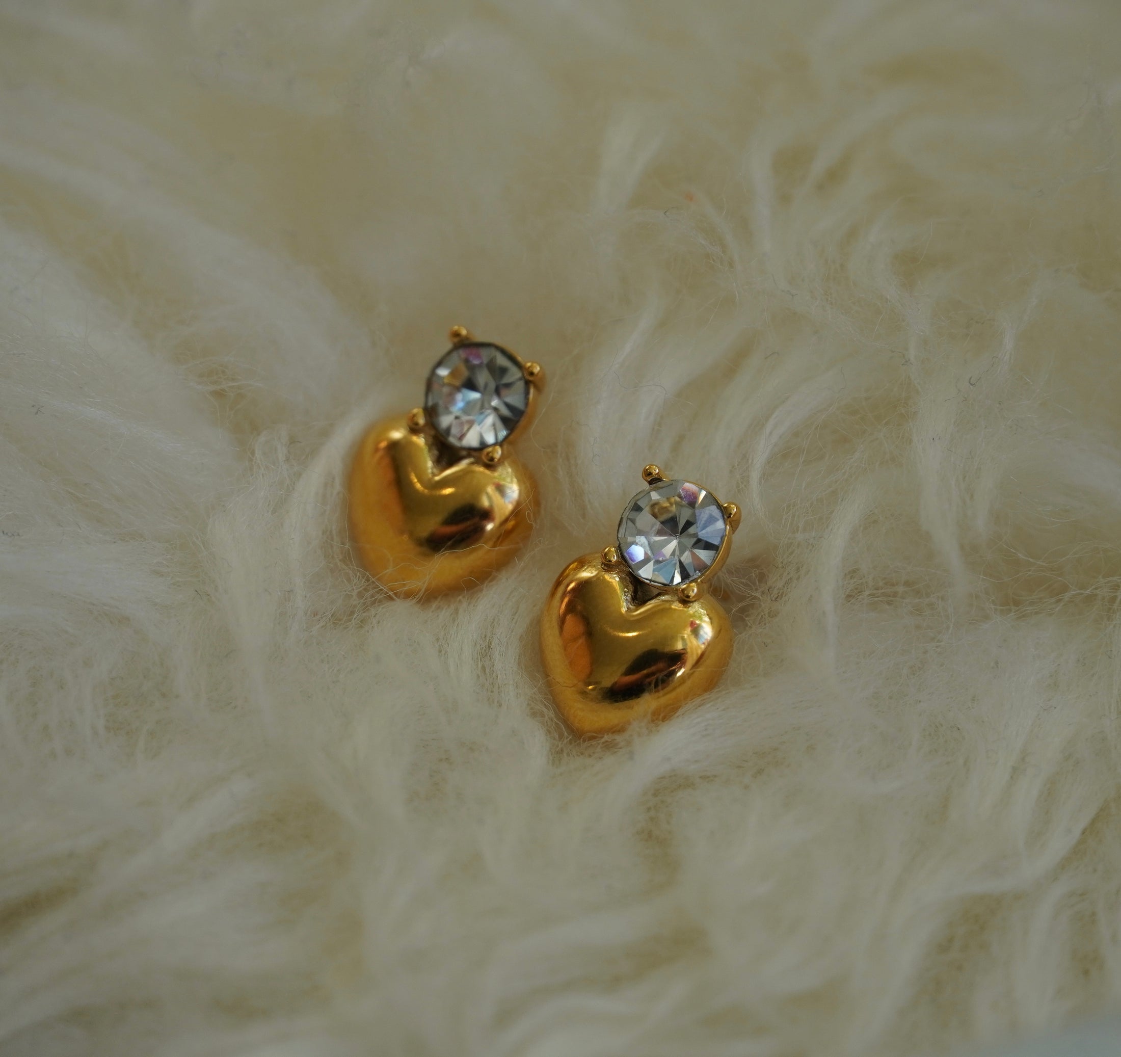 Rumy Small Heart Stud Earrings