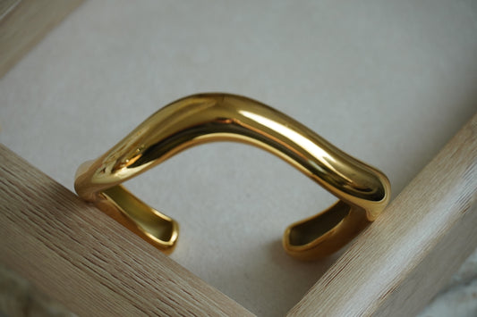 Waves Bangle