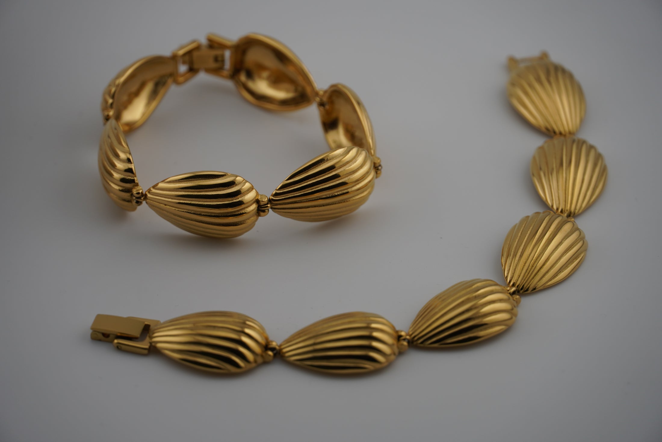 Golden Shells Bracelet