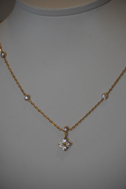 Dangling Flower Necklace