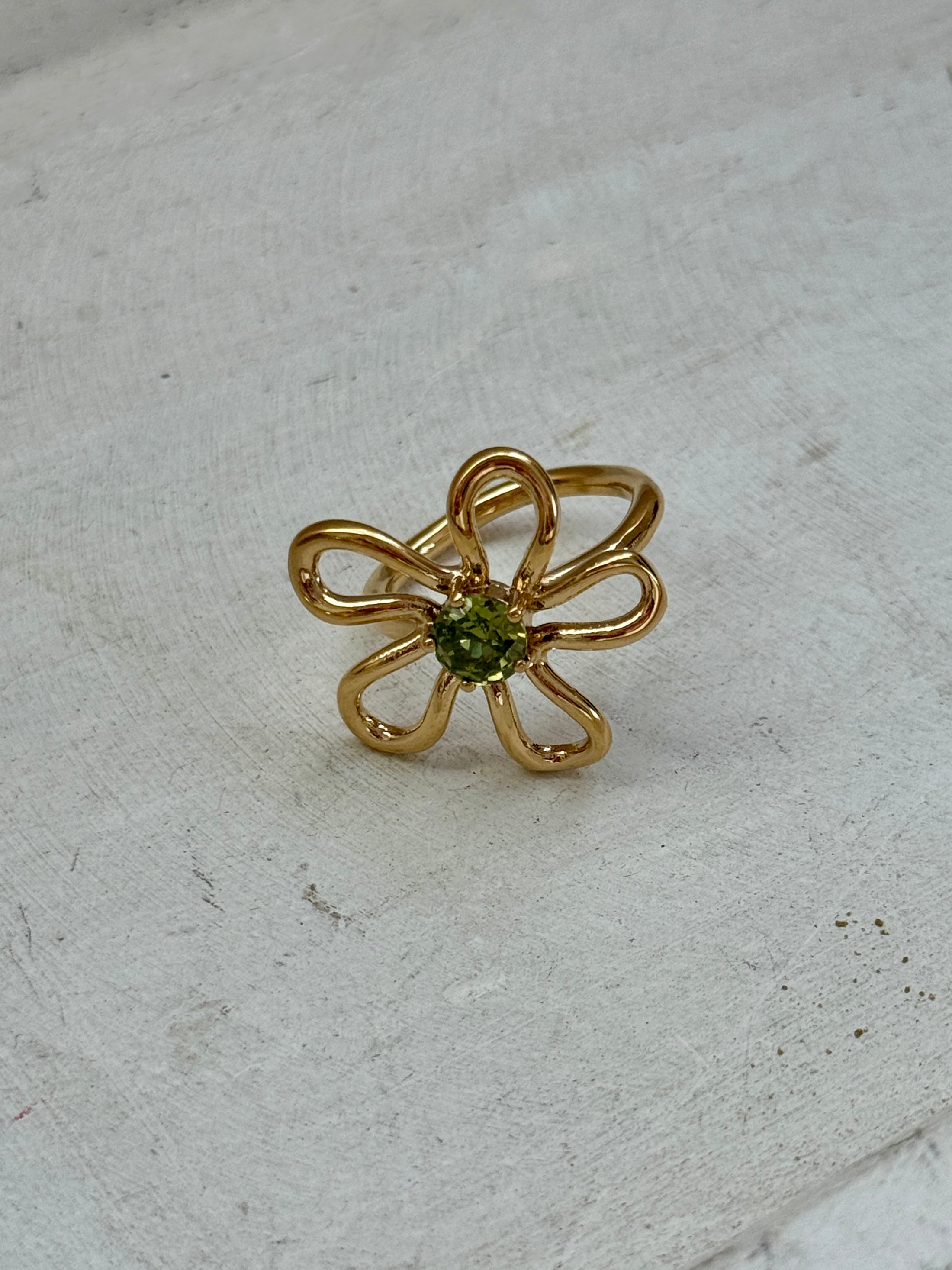 Flor De August Ring