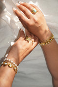 Load image into Gallery viewer, Golden Pearl Bracelet
