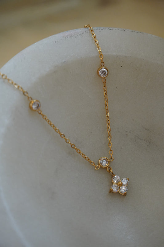 Dangling Flower Necklace