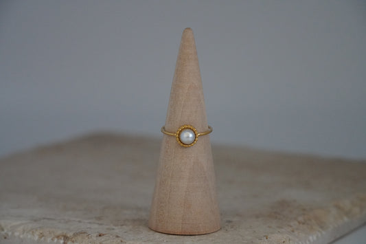 Single Pearl Ring