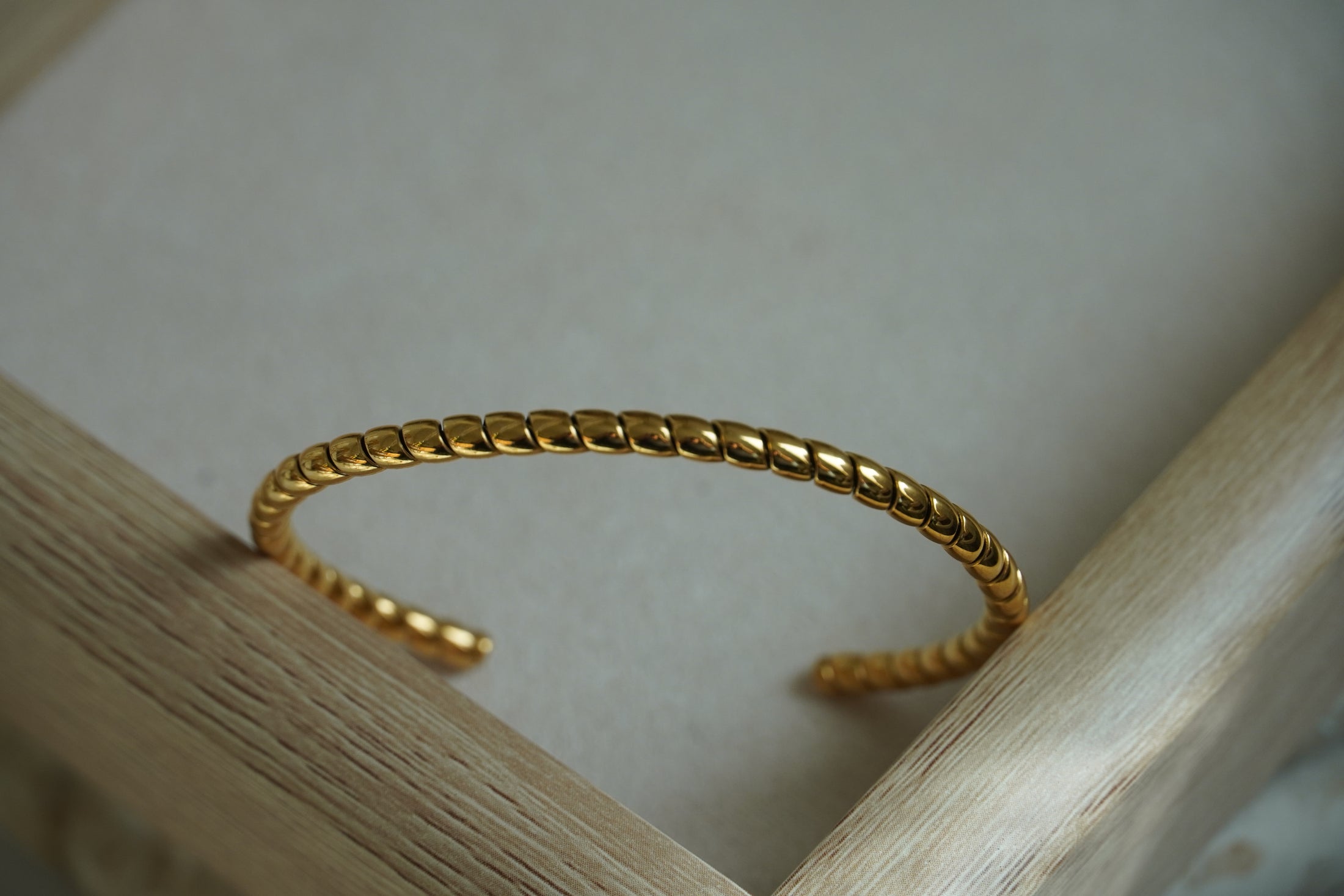 Simple Twist Bangle