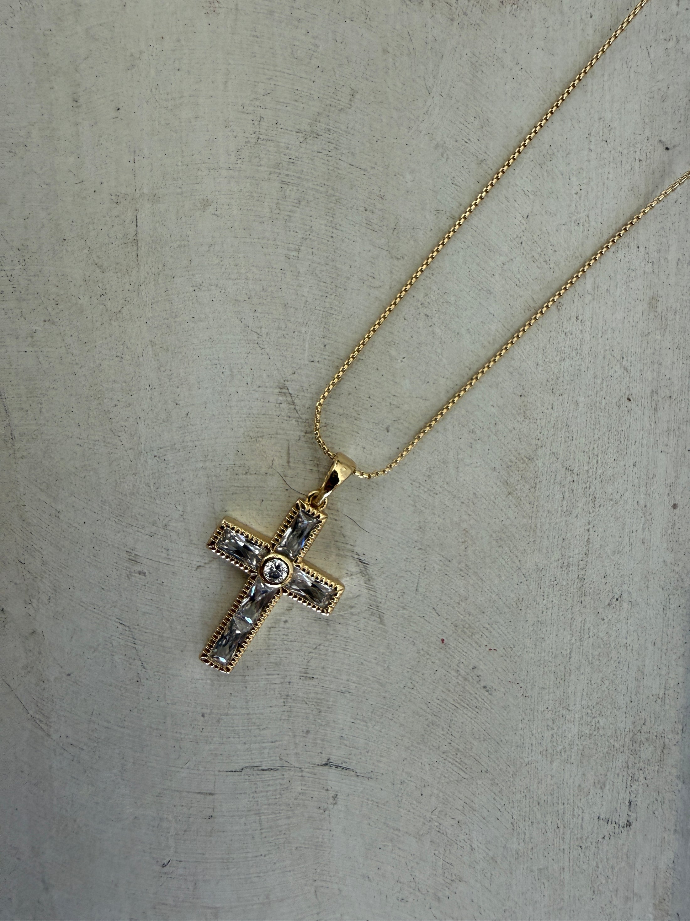 Paz Necklace